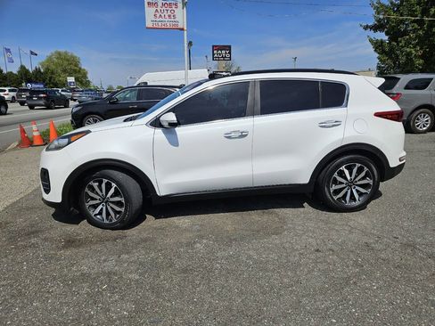 Used 2018 Kia Sportage EX w/ EX Premium Package image 2