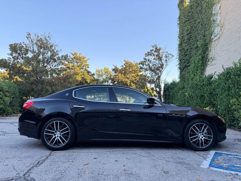 Used 2016 Maserati Ghibli image 6