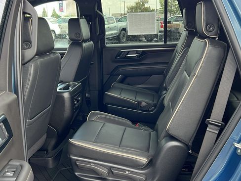 Used 2026 Chevrolet Tahoe Premier w/ Sun And Tow Package AWD/4WD image 17