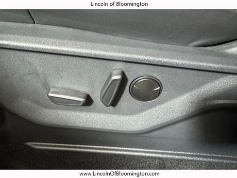 Used 2025 Ford Expedition Tremor AWD/4WD image 52