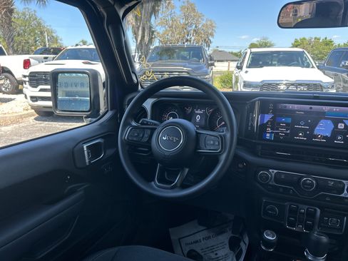 New 2026 Jeep Gladiator Sport AWD/4WD image 33