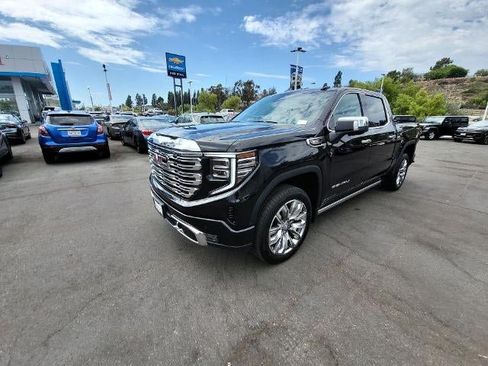 Used 2026 GMC Sierra 1500 Denali w/ Denali Reserve Package AWD/4WD image 4