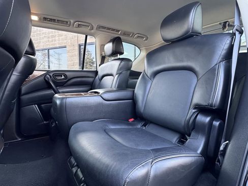 Used 2019 INFINITI QX80 Luxe image 41