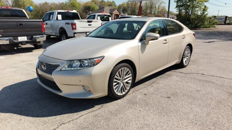 Used 2013 Lexus ES 350 w/ Luxury Pkg FWD image 1