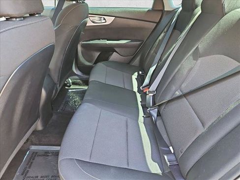 Used 2024 Kia Forte LXS w/ LXS Technology Package FWD image 24