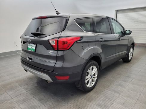 Used 2019 Ford Escape SE AWD/4WD image 9