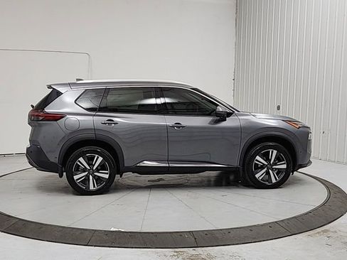 Used 2023 Nissan Rogue SL w/ SL Premium Package image 8