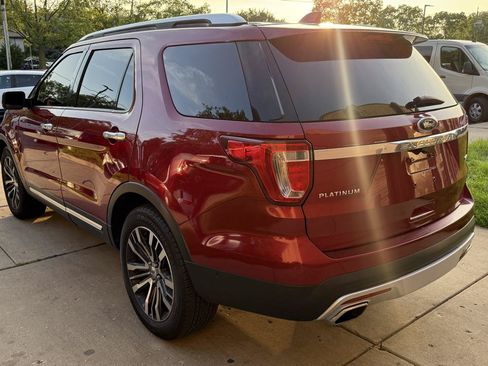 Used 2017 Ford Explorer Platinum AWD/4WD image 5