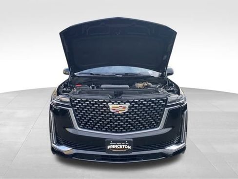 Used 2022 Cadillac Escalade ESV Luxury image 9