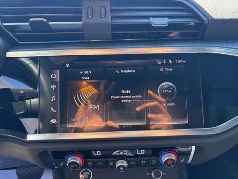 Certified 2025 Audi Q3 2.0T Premium w/ Convenience Package image 20