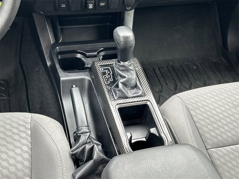 Used 2022 Toyota Tacoma SR5 image 20