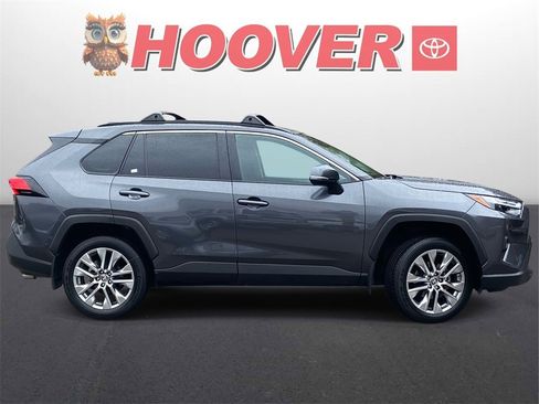 Used 2024 Toyota RAV4 XLE Premium image 2
