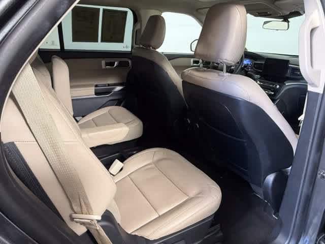 Used 2020 Ford Explorer XLT w/ Equipment Group 202A RWD image 64