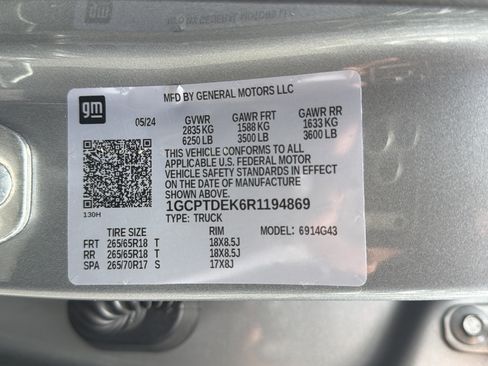Used 2024 Chevrolet Colorado Z71 w/ Z71 Convenience Package 2 AWD/4WD image 37