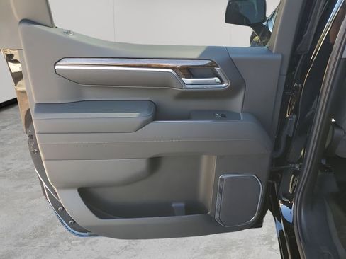 New 2026 GMC Sierra 1500 Elevation image 17