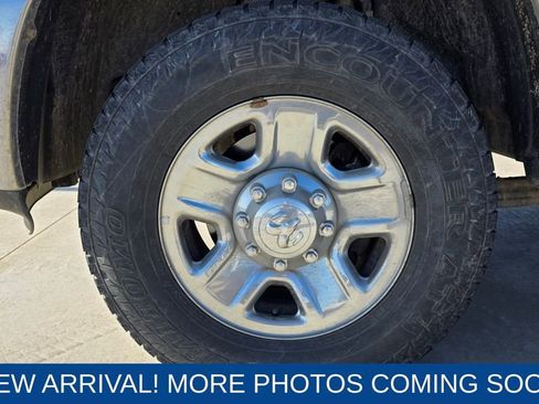 Used 2018 RAM 2500 Tradesman w/ Chrome Appearance Group image 10