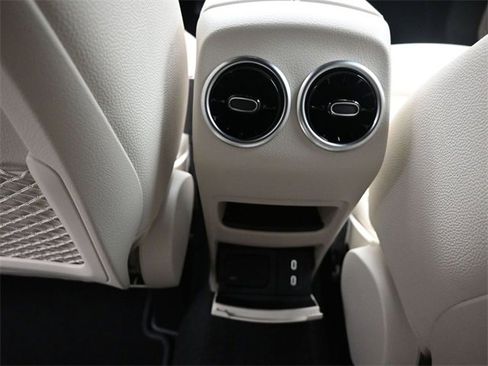 Used 2025 Mercedes-Benz GLA 250 GLA 250 image 21