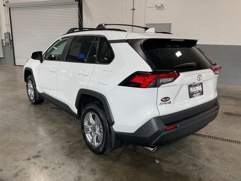 Used 2023 Toyota RAV4 XLE w/ Convenience Package image 4