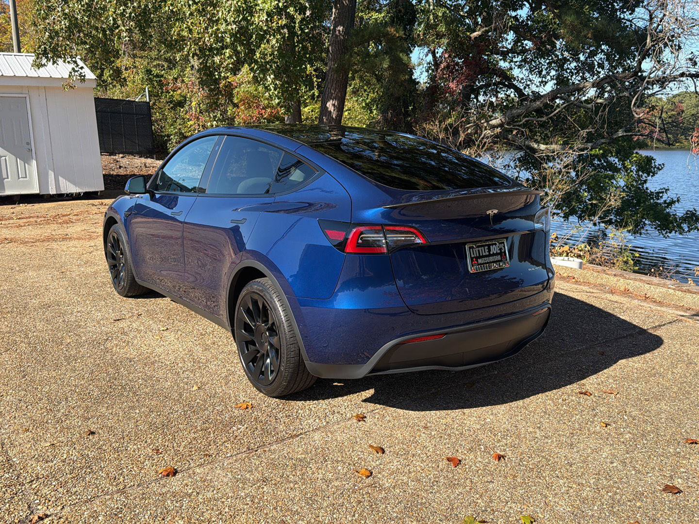 Used 2022 Tesla Model Y Long Range AWD/4WD image 13