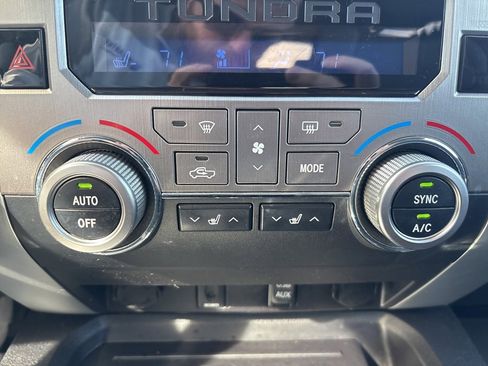 Used 2014 Toyota Tundra Limited w/ Limited Premium Package image 68