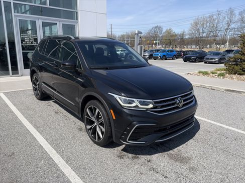 Used 2024 Volkswagen Tiguan SEL R-Line image 27