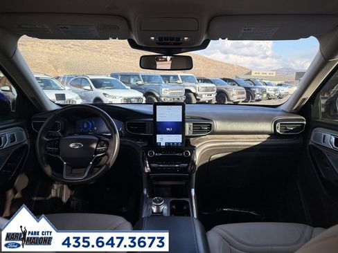 Used 2021 Ford Explorer Platinum w/ Equipment Group 601A image 12