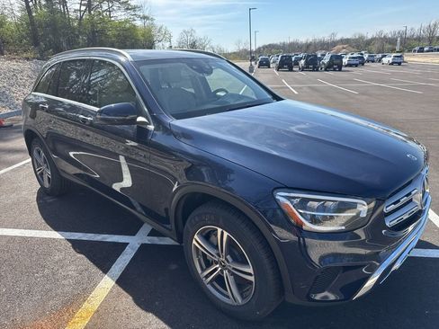 Used 2020 Mercedes-Benz GLC 300 4MATIC image 3