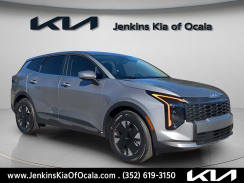 New 2026 Kia Sportage LX image 1