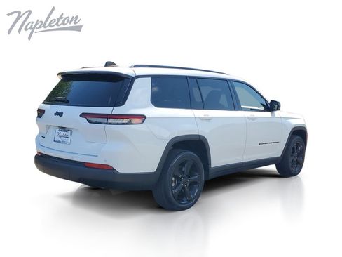 Used 2023 Jeep Grand Cherokee L Laredo AWD/4WD image 6
