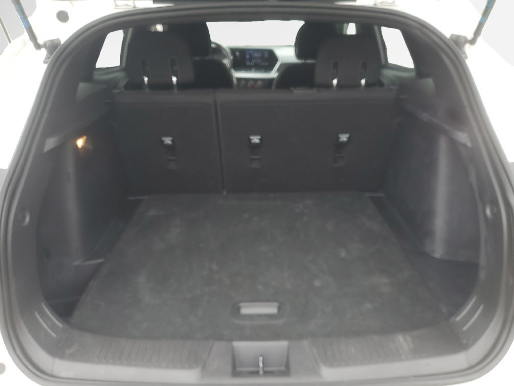 Used 2024 Chevrolet Trax RS w/ Driver Confidence Package FWD image 25