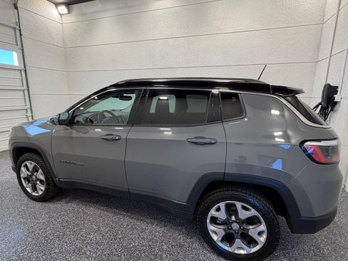 Used 2021 Jeep Compass Limited AWD/4WD image 3