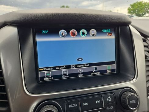 Used 2016 Chevrolet Suburban LT RWD image 26