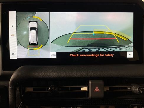 Certified 2025 Toyota Land Cruiser image 21