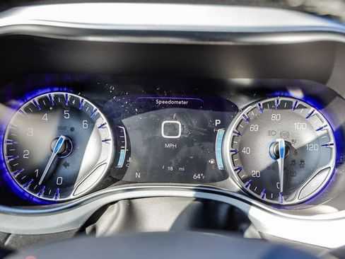 New 2026 Chrysler Pacifica Limited image 29