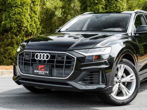 Used 2023 Audi Q8 Premium Plus w/ Premium Plus Package AWD/4WD image 2