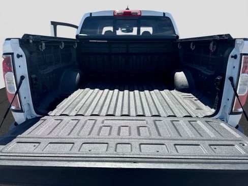 Used 2019 GMC Canyon SLT w/ Driver Alert Package RWD image 41