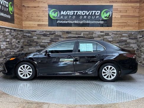 Used 2022 Toyota Camry LE w/ Convenience Package FWD image 6