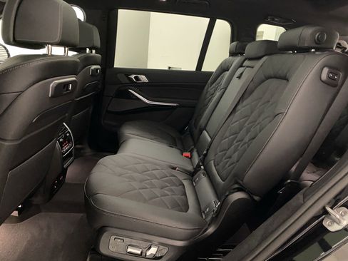 New 2026 BMW X7 xDrive40i w/ M Sport Package image 13