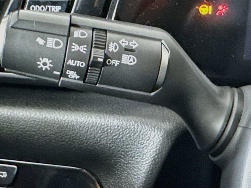 Used 2025 Lexus NX 350h AWD image 13