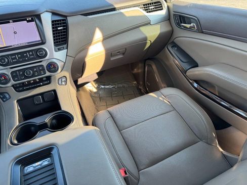 Used 2016 GMC Yukon SLT w/ HD Trailering Package image 16