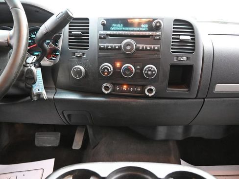 Used 2013 Chevrolet Silverado 2500 LT w/ Convenience Package AWD/4WD image 17