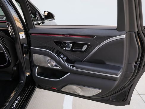 Used 2022 Mercedes-Benz Maybach S 580 4MATIC image 28