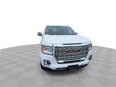 Used 2022 GMC Canyon Denali image 3