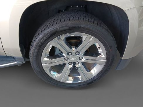 Used 2017 Chevrolet Tahoe Premier RWD image 16