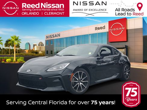 Used 2023 Toyota GR86 Base image 1