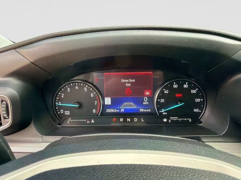 Used 2024 Ford Explorer XLT w/ Equipment Group 202A AWD/4WD image 29