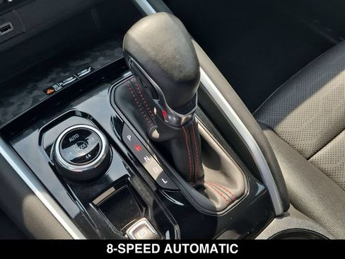 Used 2023 Chevrolet Colorado Z71 w/ Z71 Convenience Package 2 AWD/4WD image 9