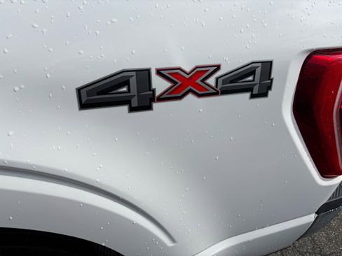 Used 2023 Ford F150 XLT image 10