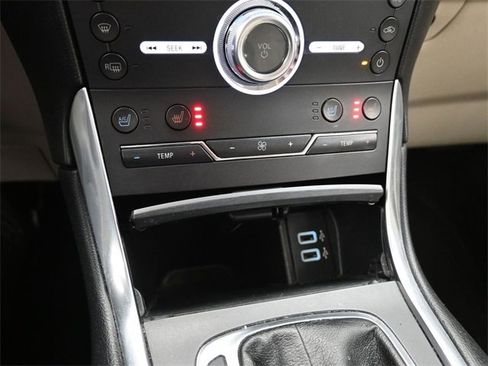 Used 2017 Ford Edge Titanium w/ Equipment Group 301A image 33