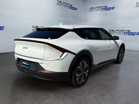 Used 2024 Kia EV6 Light RWD image 5
